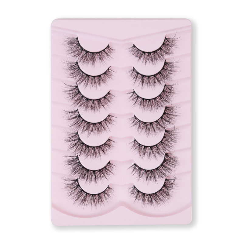رموش صناعية ثلاثية الأبعاد من Wispy Strip